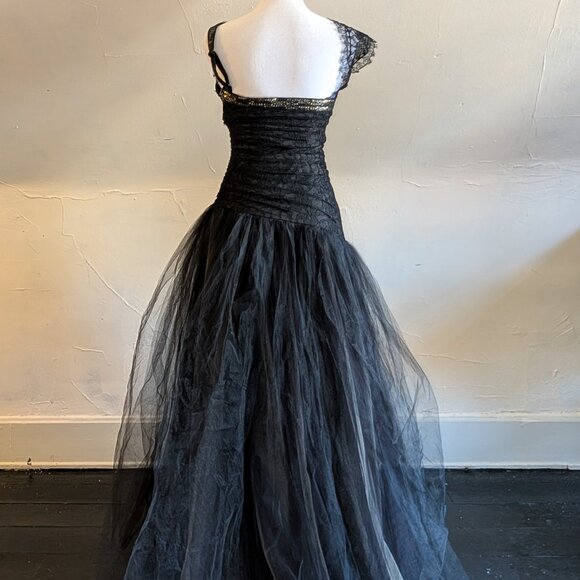 BCBGMAXAZRIA lace tulle sequin gown ASO selena gomez who says (0) - Picture 11 of 12